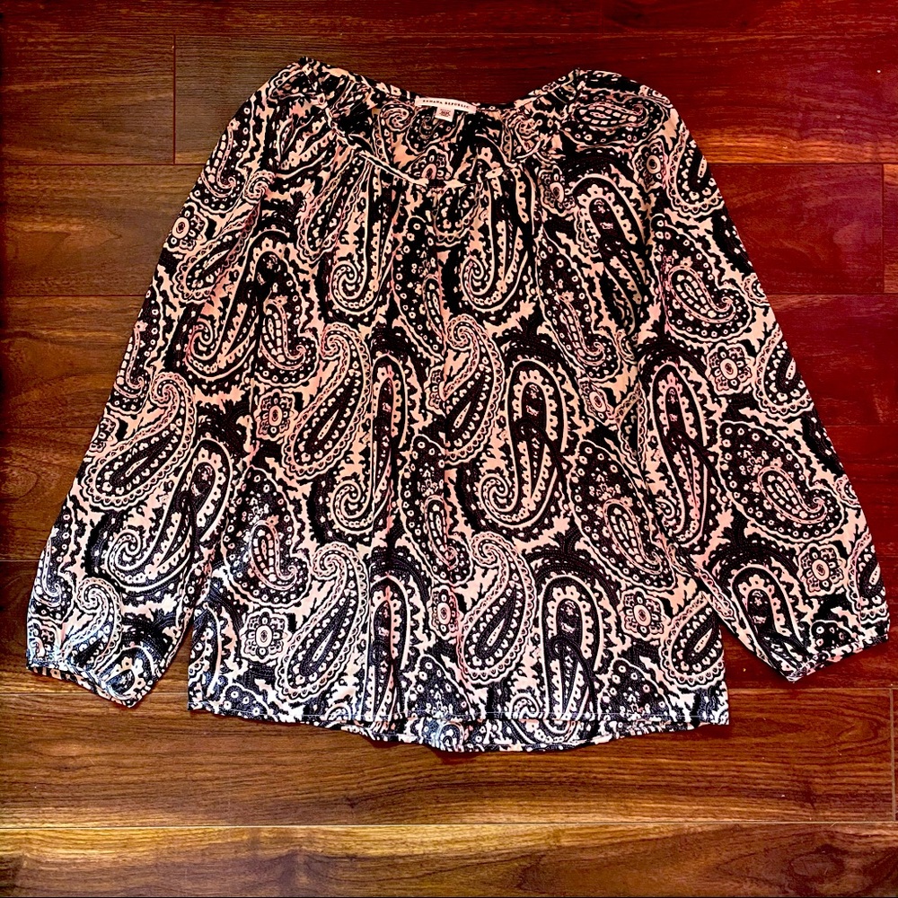 Banana Republic flowy long sleeve blouse